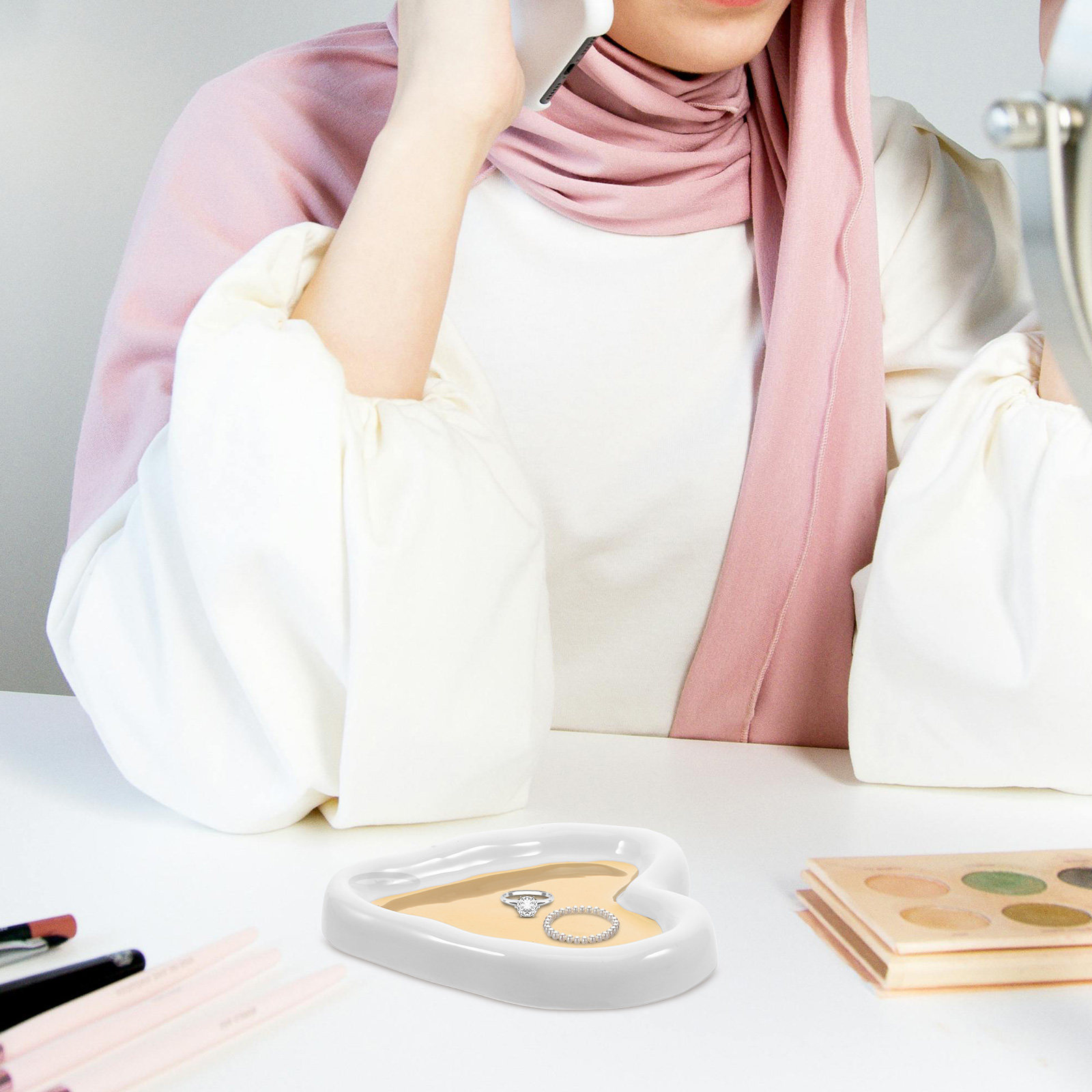 Taca na biżuterię w kształcie  – Ceramic Trinket Dish recenzja i cena